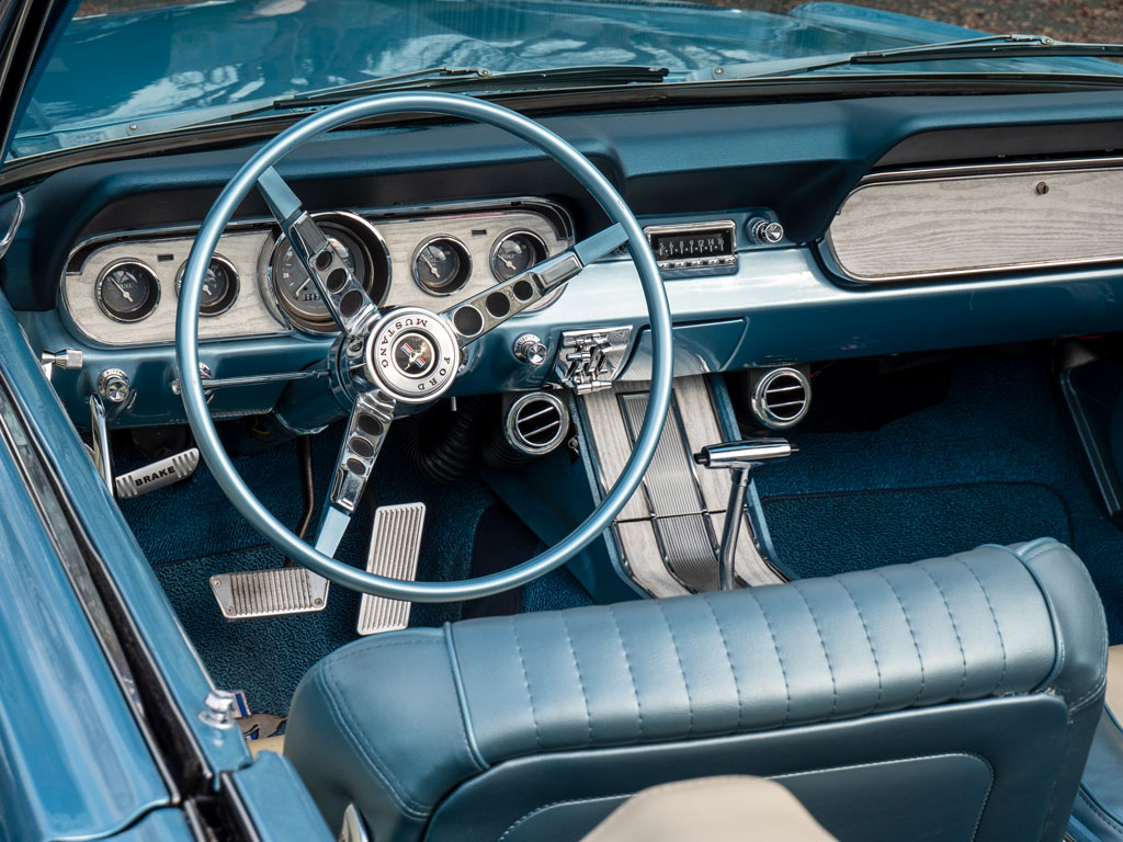 1966年 フォード マスタングコンバーチブル